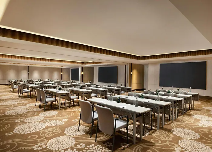 Courtyard By Marriott Bali 5*